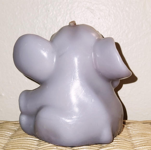 Elephant shaped baby nursery candle - Picture 4 of 5